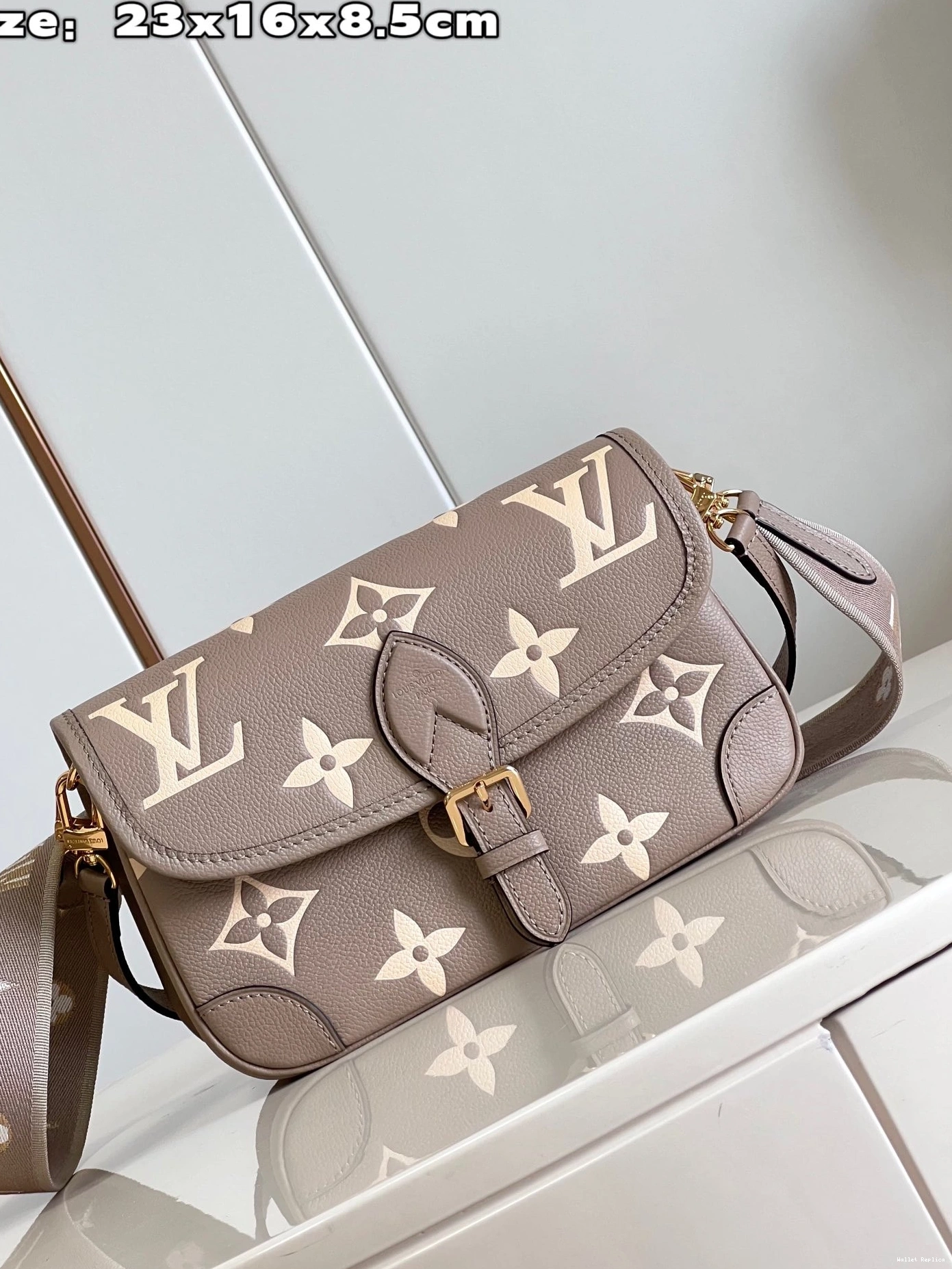 Affordable Nano VUITTON LOUIS Diane 0821